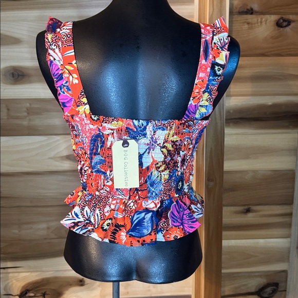 Cropped Top - Picture 2 of 3